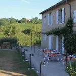 فندق مبيت وإفطار D'hotes Le Val De La Garenne Senouillac