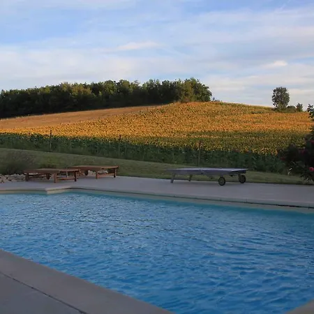 D'hôtes Le Val De La Garenne 3* Senouillac