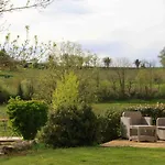 D'hotes Le Val De La Garenne ベッド・アンド・ブレックファスト Senouillac