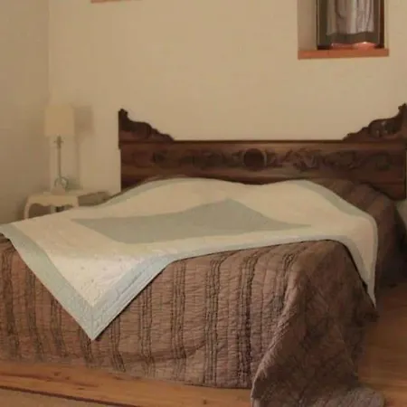 D'hotes Le Val De La Garenne Bed & Breakfast Senouillac