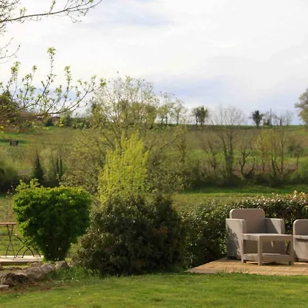 D'hotes Le Val De La Garenne Bed & Breakfast Senouillac